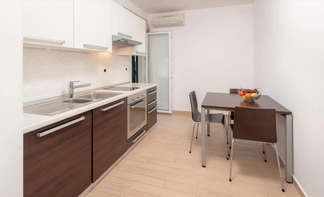 Villa Tucepi Beach Apartment