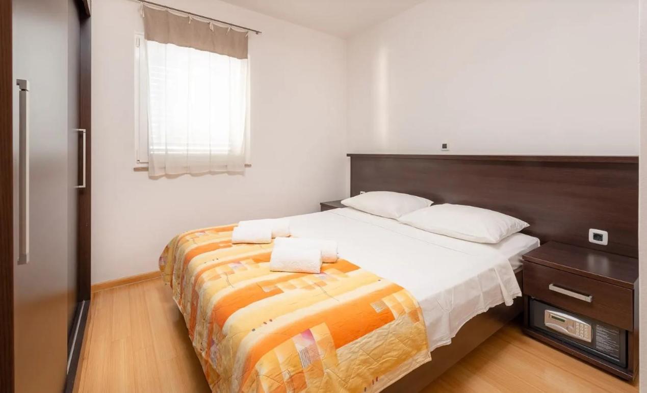 Apartment Villa Tucepi Beach